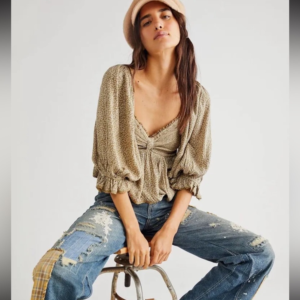 Free People Brittnee green Printed Top/Blouse size XS